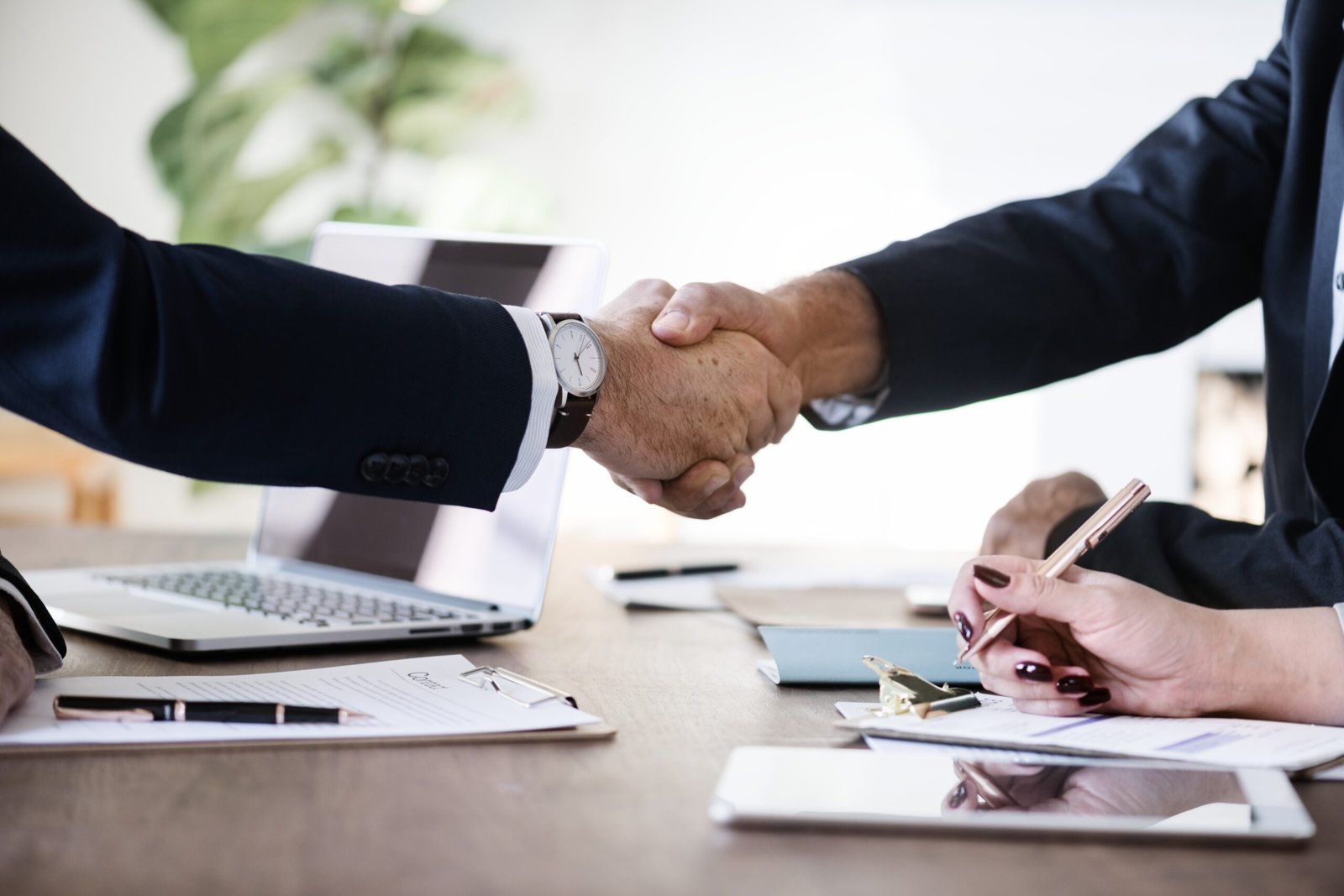 business-3167295 banner